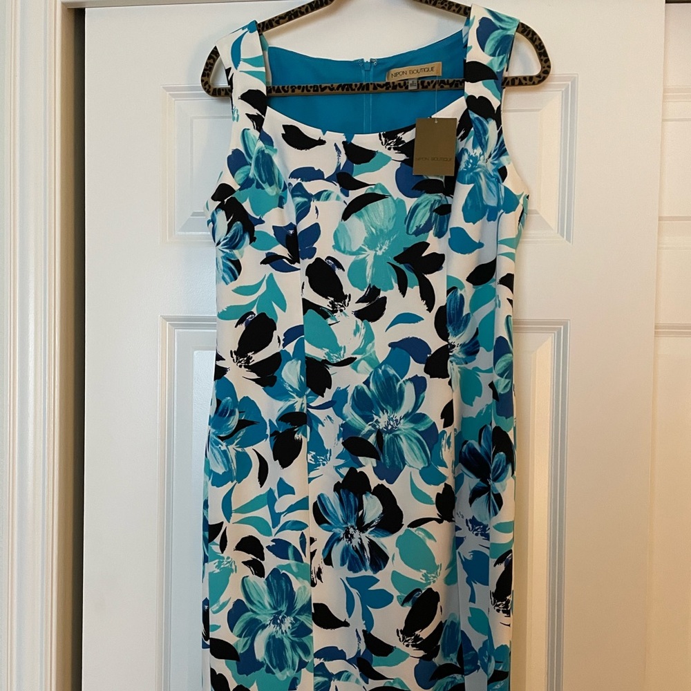 NWT Nipon boutique blue floral sheath dress, back zipper, fully lined Size 8